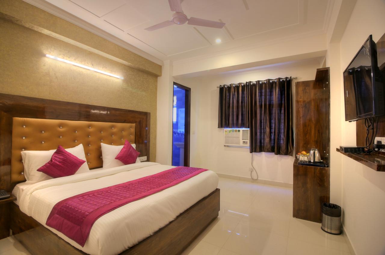 Airport Hotel Ark Of Avalon New Delhi Bagian luar foto